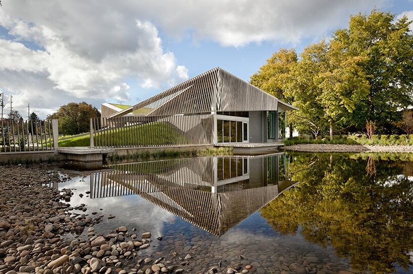 Sustainable Columbia Building in Portland