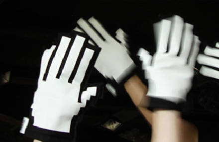 Click Gloves