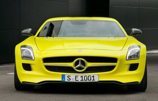 Mercedes SLS AMG