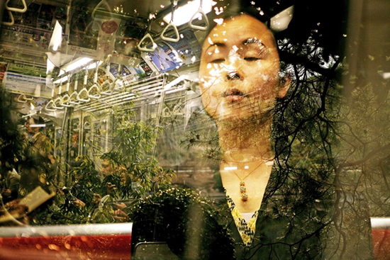 deesse-du-metro-transparence-from-tokyo-c2a9-fabien-lemaire deesse-du-metro-transparence-from-tokyo-c2a9-fabien-lemaire
