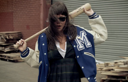 Sleigh Bells – Infinity Guitars