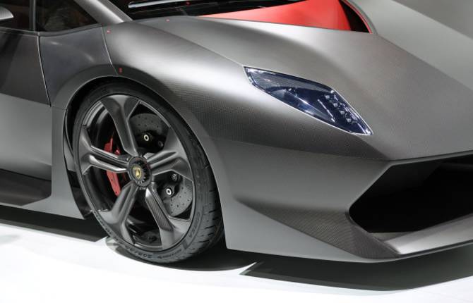 Lamborghini Sesto Elemento