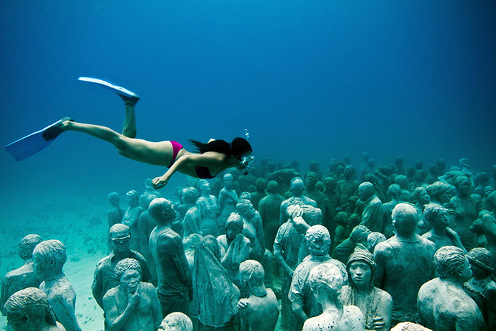underwater-sculptures-can-001