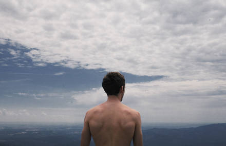 The Halted Traveller – Damien Rayuela