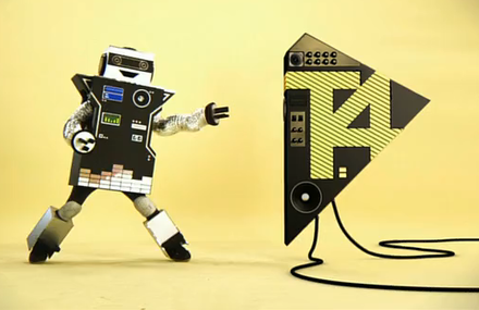 T4 Idents – Robots