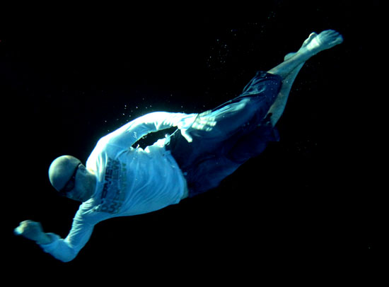 wp-content/uploads/2011/01/underwater03.jpg