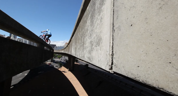 danny-macaskill-plays-capetown-2