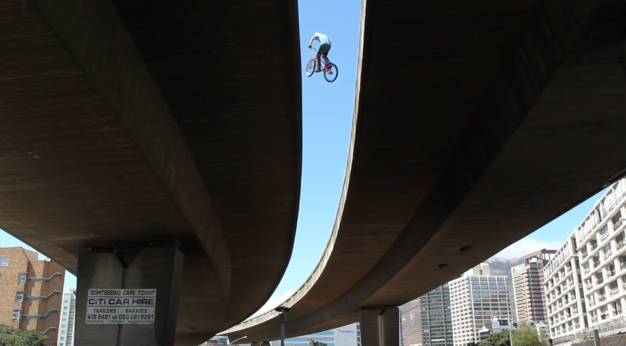 danny-macaskill-plays-capetown-3