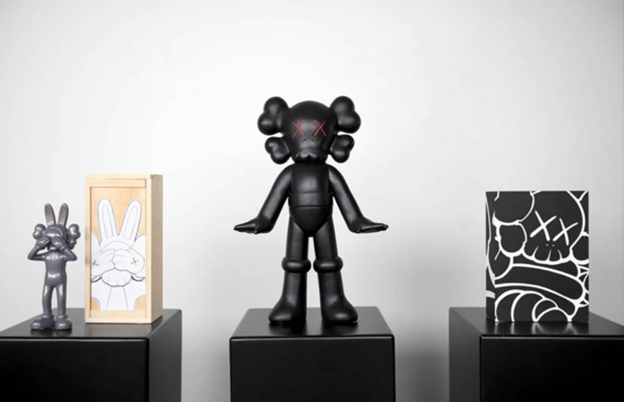 Pirovino Kaws Collection