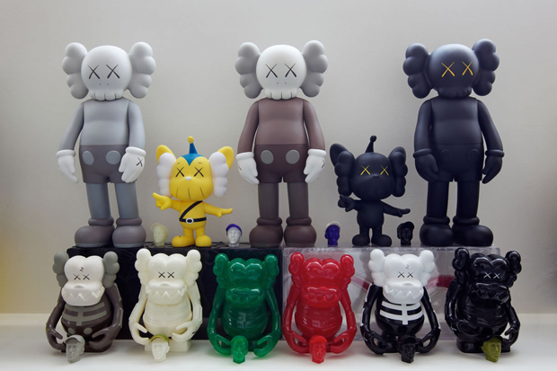 pirovino-kaws-collection9