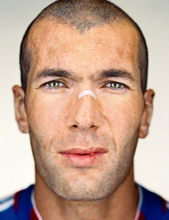 martin-schoeller-zinedine-zidane-portrait-580x754