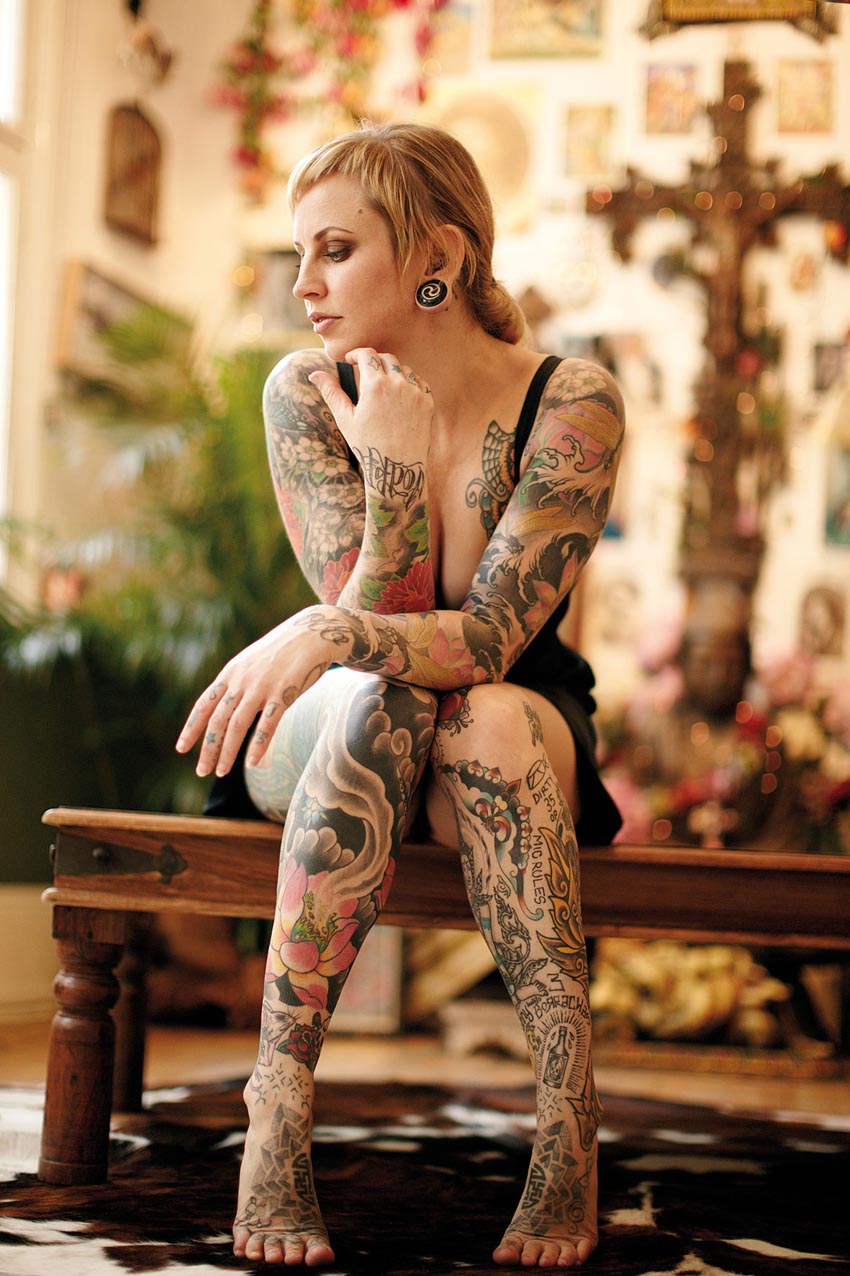Classy tattooed women