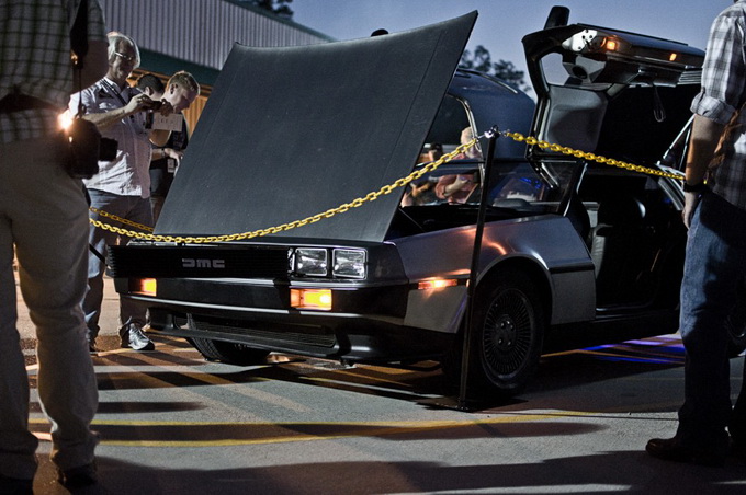 the-electric-delorean-for-2013-00-11