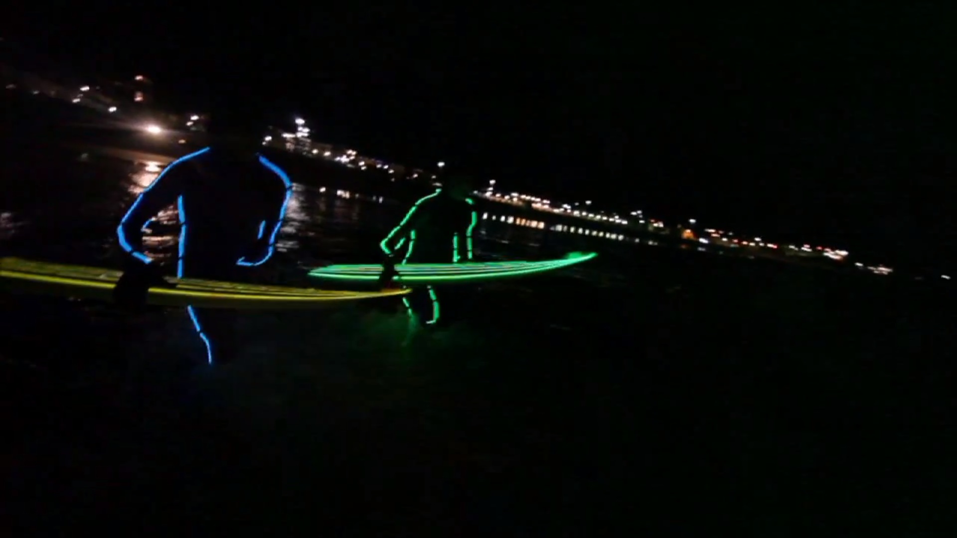 neon-night-surfing1