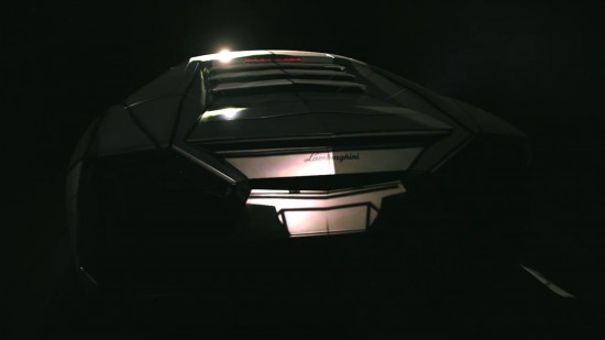 projection-mapping-a-lamborghini4