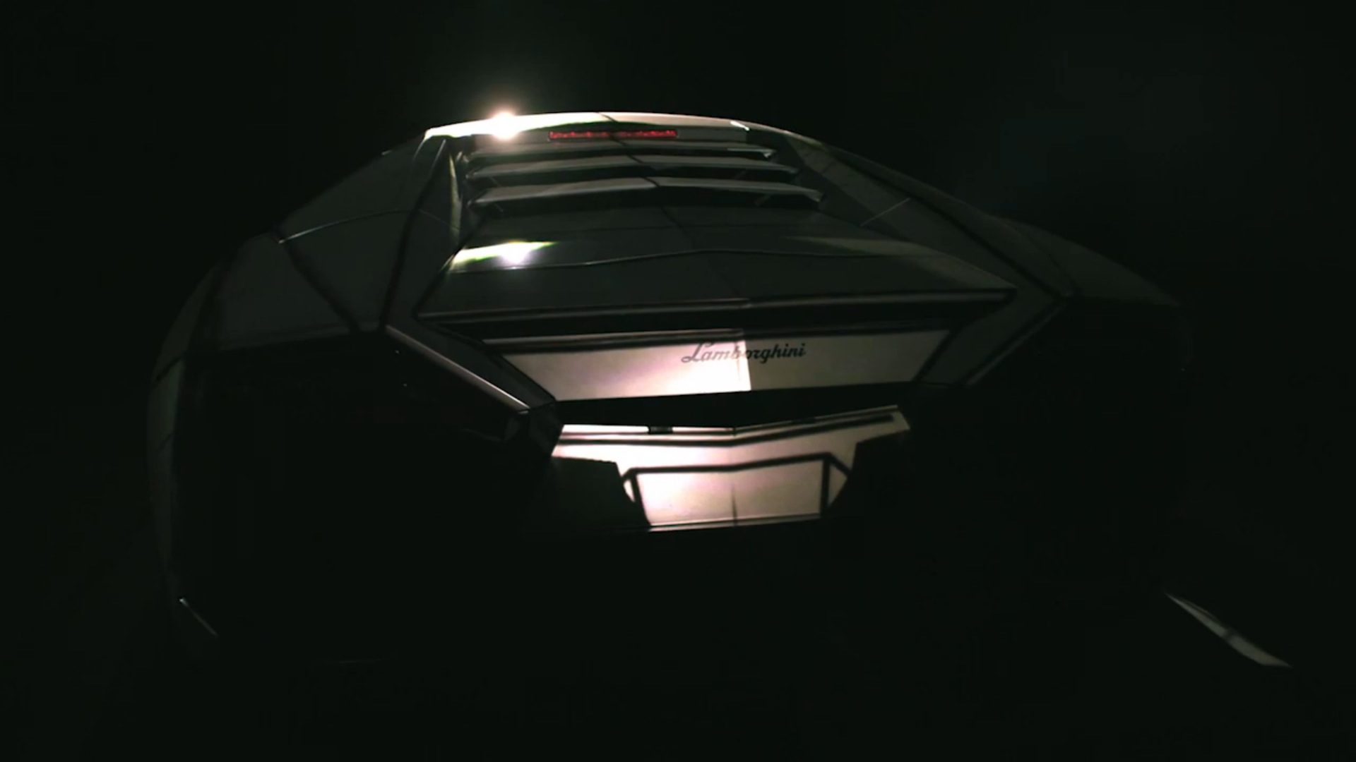 projection-mapping-a-lamborghini4