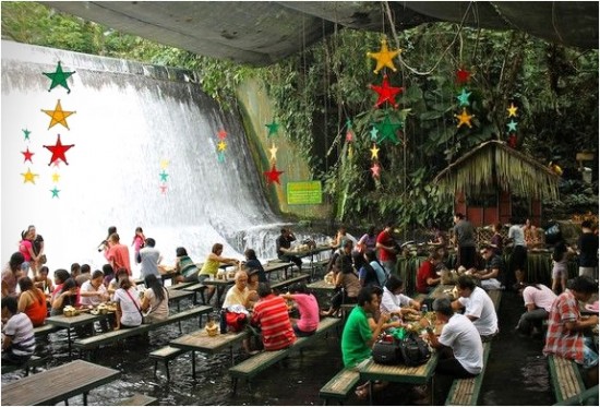 waterfall-restaurant-4