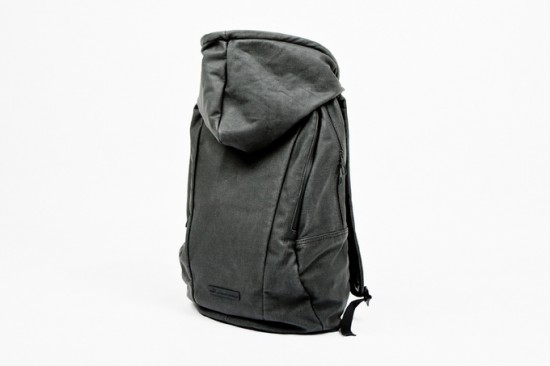 puma-by-hussein-chalayan-2012-spring-summer-urban-mobility-backpack-1-thumb-680x453-204690