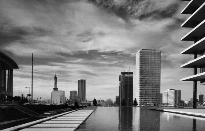 Architecture by Julius Shulman