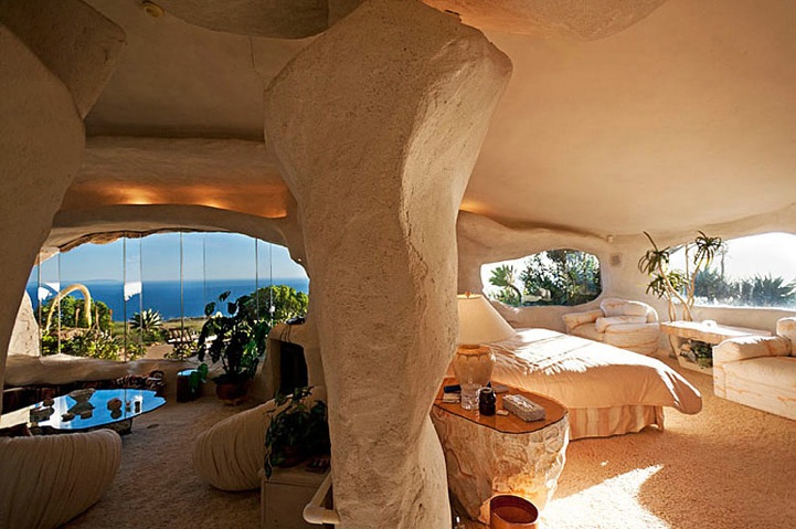 flintstones-house1