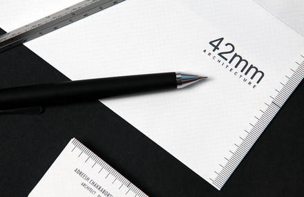 Branding : to Scale : 42mm architecture