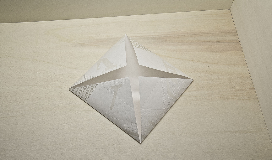 Louis Vuitton Invitation Origami4