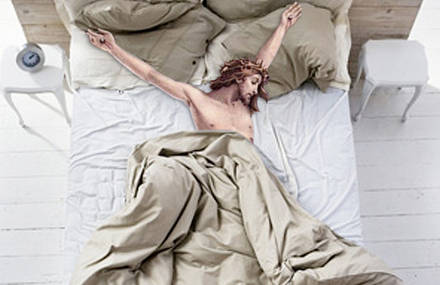 Pictures of Jesus Hanging Out In Today’s World