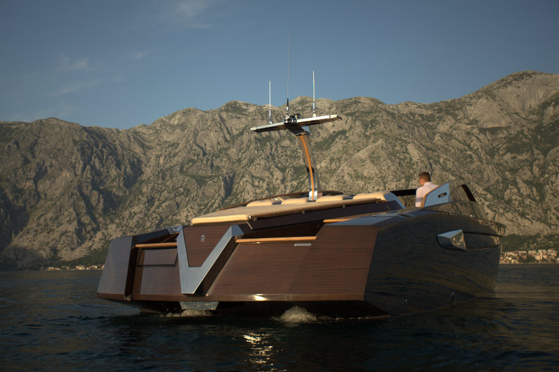 Antagonist Yacht 1