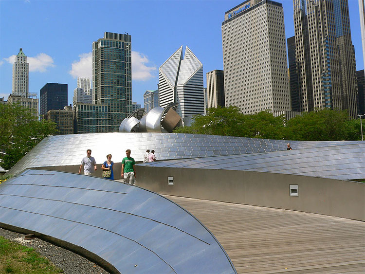 Bridge in Millennium Park4