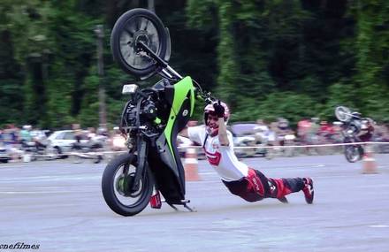 Wheeling Guarujá KbÇa Stunt Rider – Video Promo