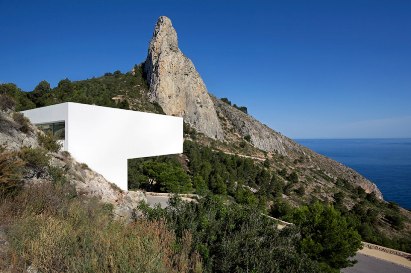House on the Cliff22