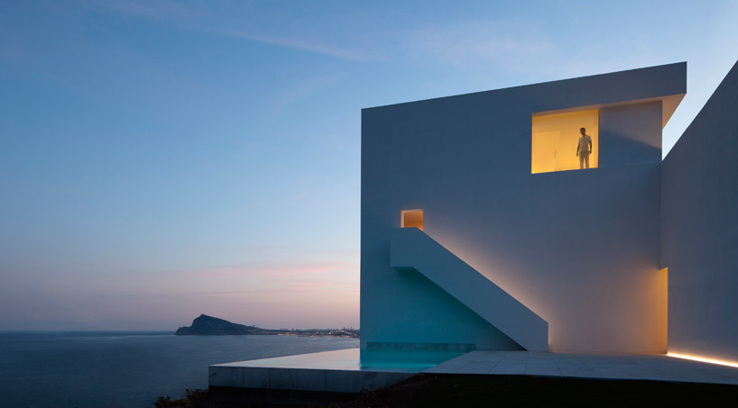 House on the Cliff25