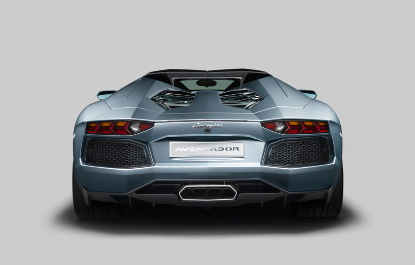 Lamborghini Aventador3