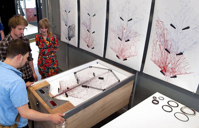 Pinball Drawing Machine