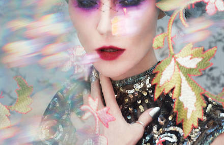 La muse et icône Daphne Guinness rejoint le cercle des amis de Roger Dubuis