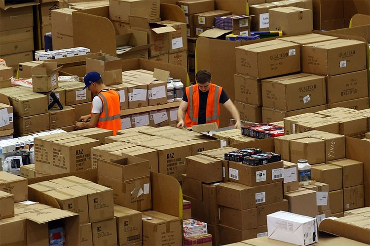 Inside Amazon Warehouse7