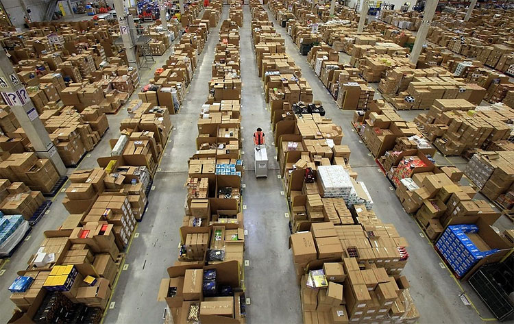 Inside Amazon Warehouse9
