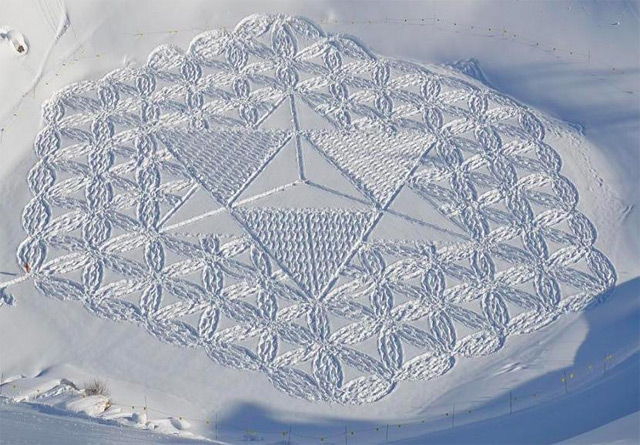 Snow Art by Simon Beck6