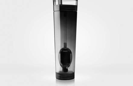 Alter Ego: Style and Compassion; A Portable Water Filter Concept by Aquaovo
