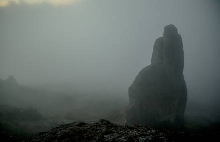 11 VIEWS OF THE CRESTONES MOUNT