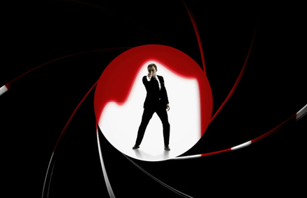 Obsidian Kiss – générique hommage à James Bond
