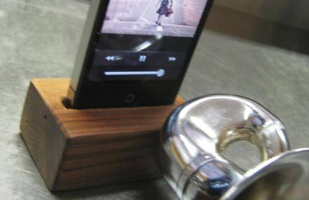 iPhone trumpet amplifier
