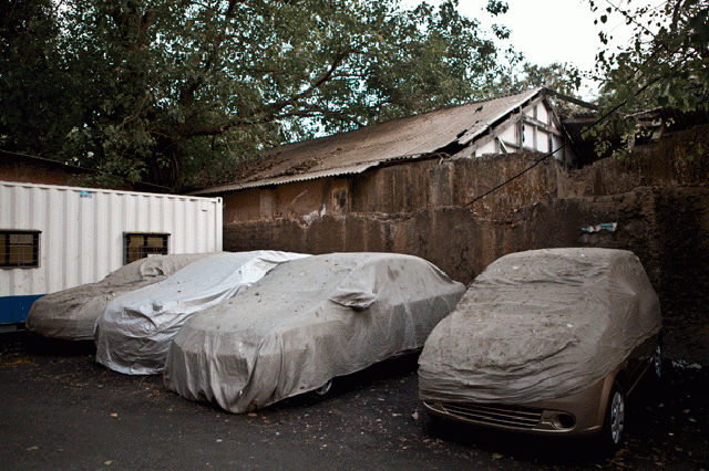 Covered Cars in China10