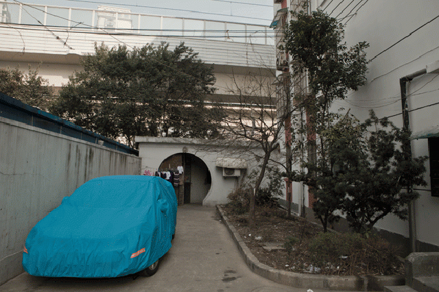 Covered Cars in China5