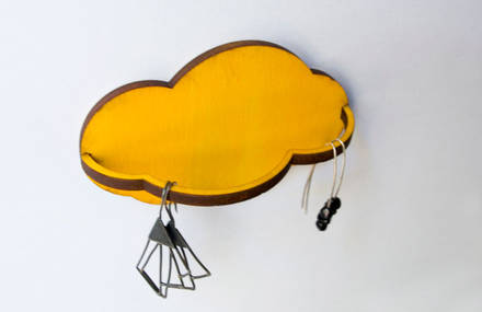 Porte-bijoux nuage en bois
