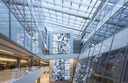 Los Angeles International Airport (LAX) iconic architectural media features