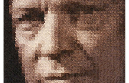 Jean-Pierre Seguin uses a small army of 15.688 soldiers to produce images of World War II.