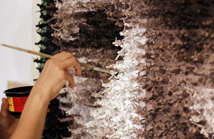 Jean-Pierre Seguin uses a small army of 15.688 soldiers to produce images of World War II.