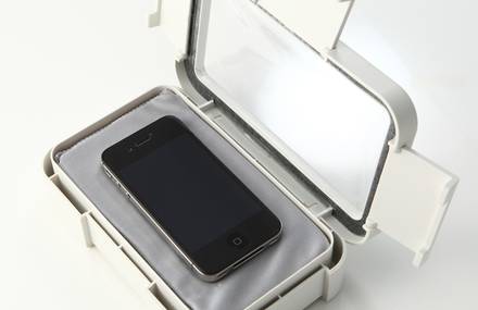 Splash-proof Speaker by Muji