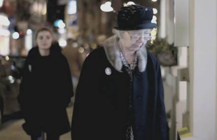Old Woman – L’extase Sex shop